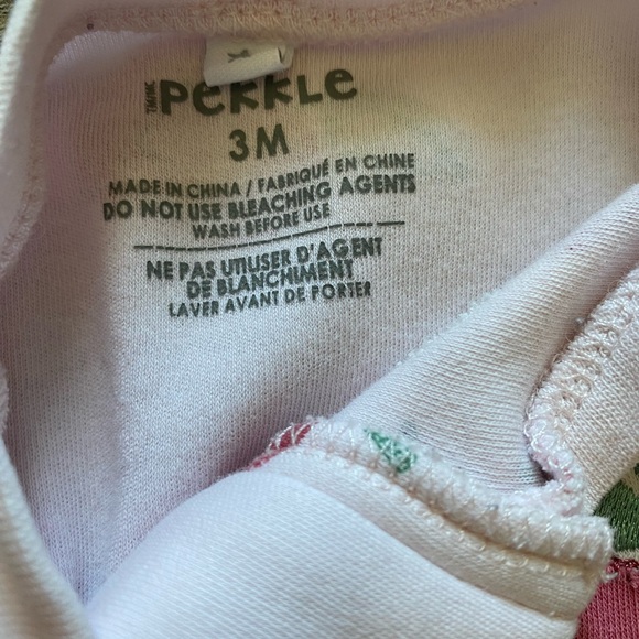 Pekkle baby girl, 3M pink Apple PJ, IMPERFECT - Picture 2 of 4